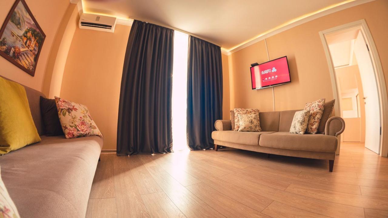 Apart Hotel Orbi Batumi Eksteriør billede